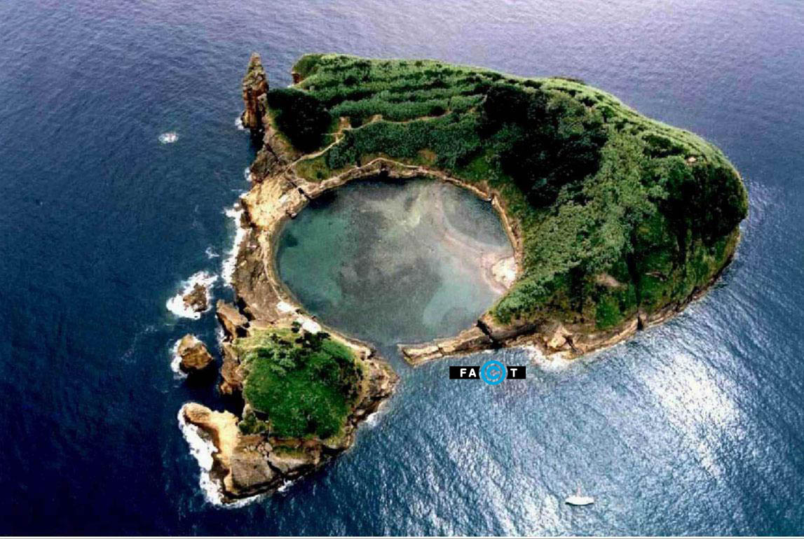 جزیره‌ی کوچک ویلا فرانکا دو کامپو سائو میگلز پرتغال